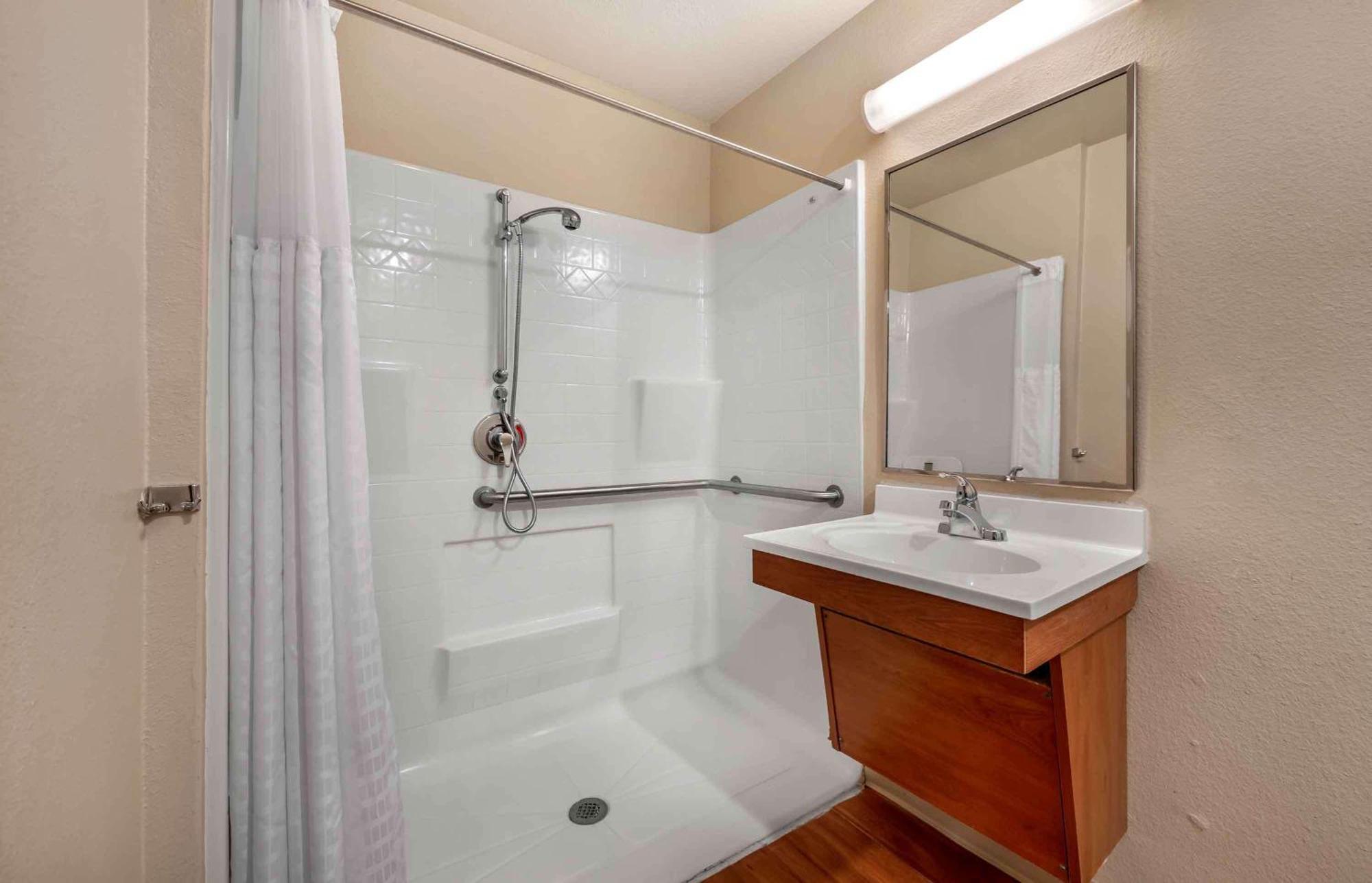 Extended Stay America Select Suites - Kansas City - South - I-49 Dış mekan fotoğraf