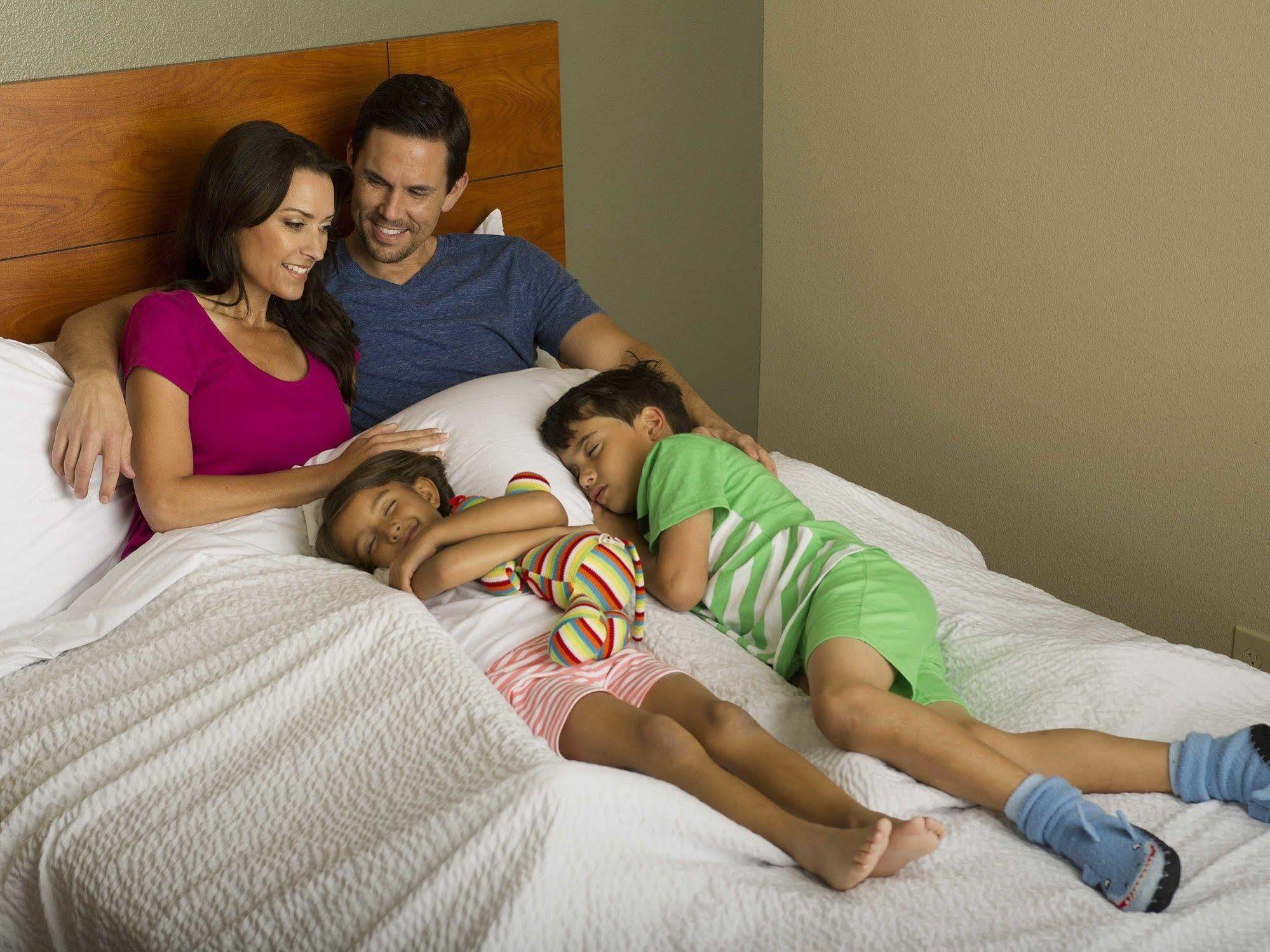 Extended Stay America Select Suites - Kansas City - South - I-49 Dış mekan fotoğraf